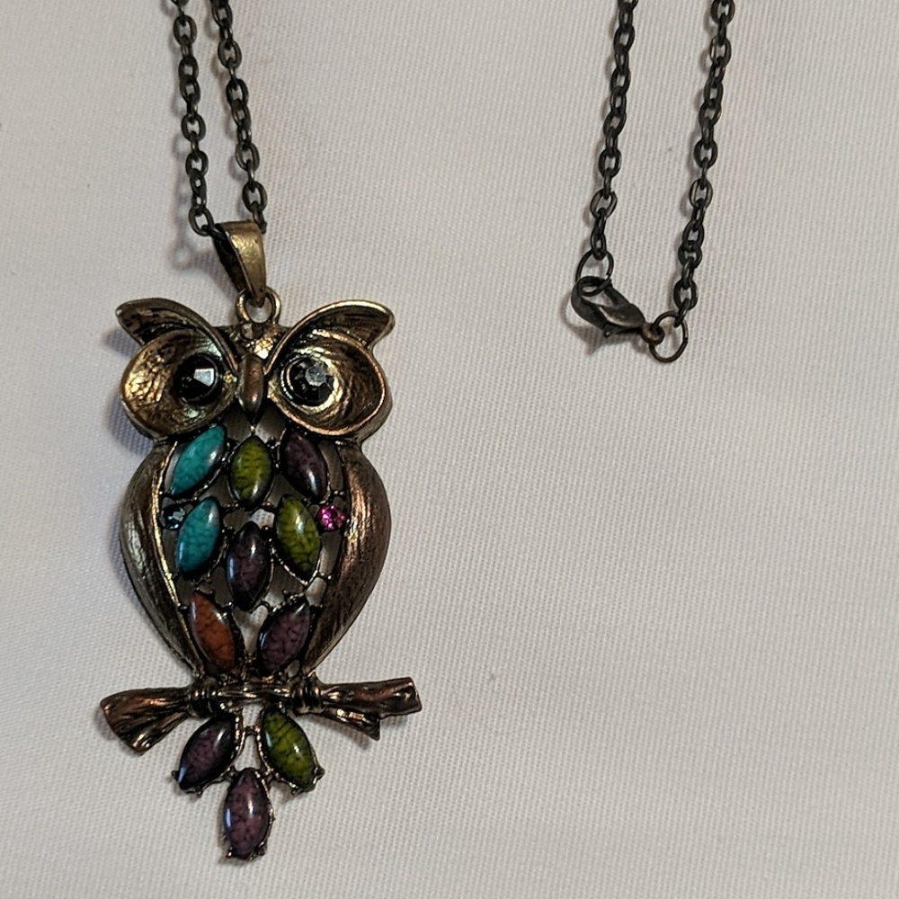 Multi-Color Owl Pendant - Picture 3 of 3